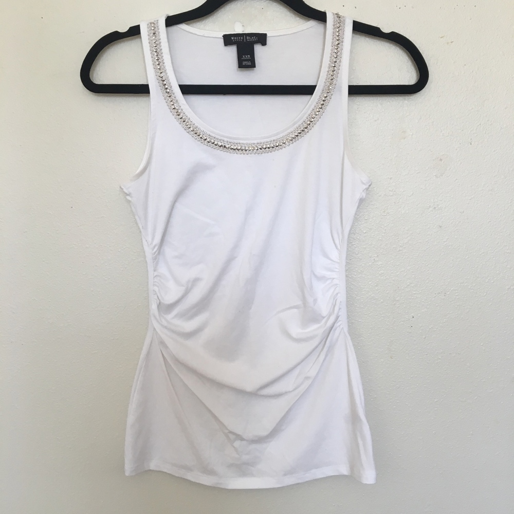 ‼️LAST CHANCE‼️ WHBM rouged sequins white tank